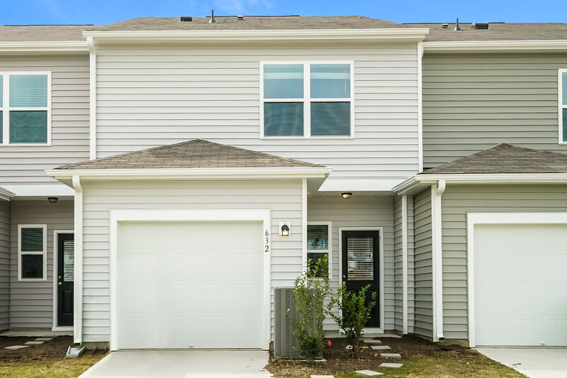 2,340/Mo, 632 Wendell Falls Pkwy Wendell, NC 27591 External View