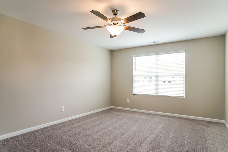 2,340/Mo, 632 Wendell Falls Pkwy Wendell, NC 27591 Main Bedroom View