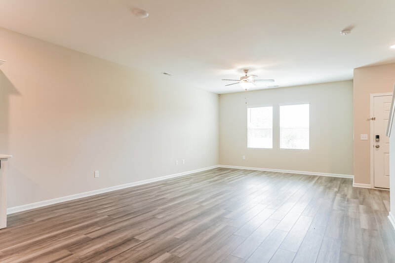 1,690/Mo, 636 Wendell Falls Pkwy Wendell, NC 27591 Living Room View 4