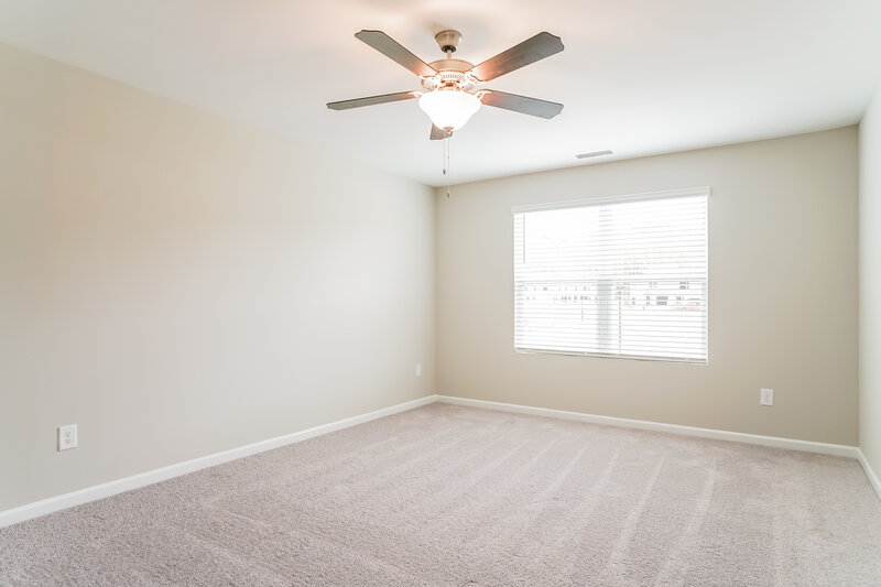 1,690/Mo, 636 Wendell Falls Pkwy Wendell, NC 27591 Main Bedroom View