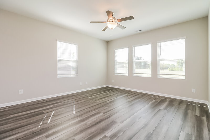 1,765/Mo, 642 Wendell Falls Pkwy Wendell, NC 27591 Living Room View 3