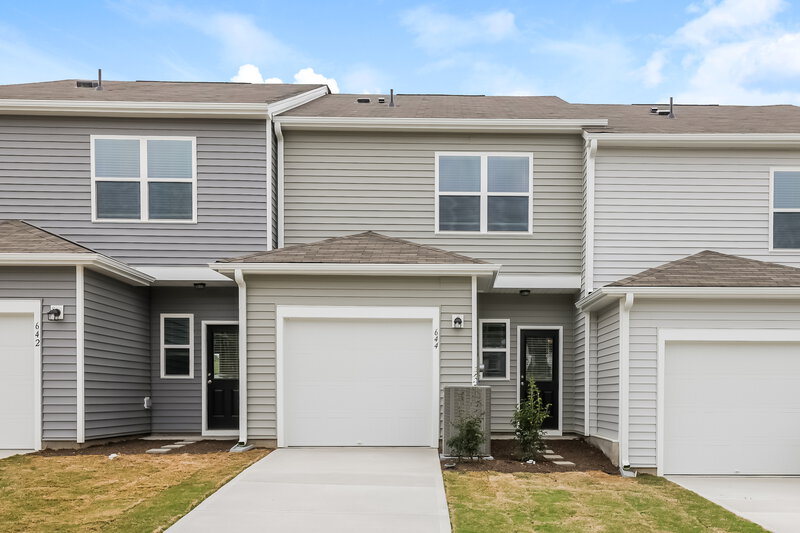 1,665/Mo, 644 Wendell Falls Pkwy Wendell, NC 27591 Rear View