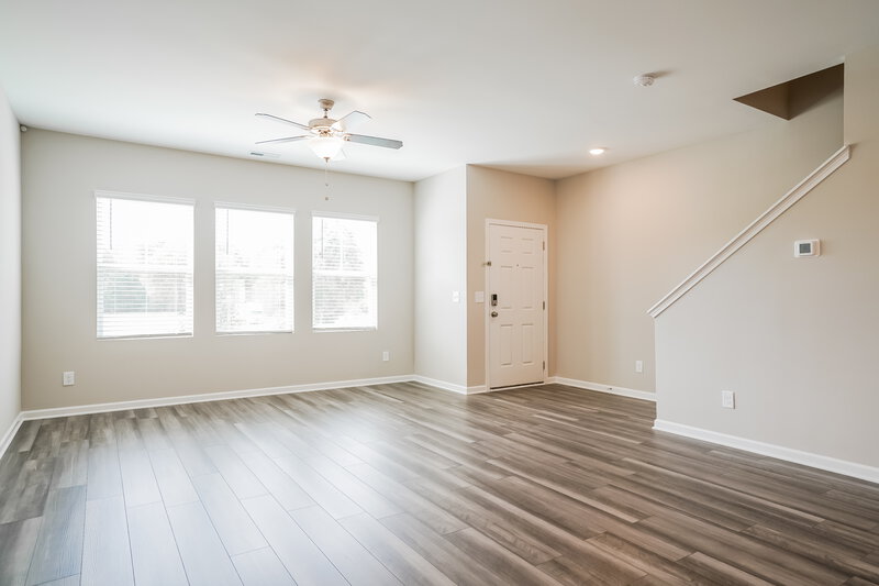 1,435/Mo, 646 Wendell Falls Pkwy Wendell, NC 27591 Living Room View
