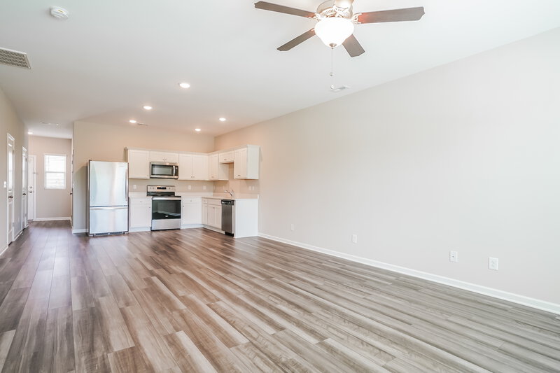 1,435/Mo, 646 Wendell Falls Pkwy Wendell, NC 27591 Living Room View 3