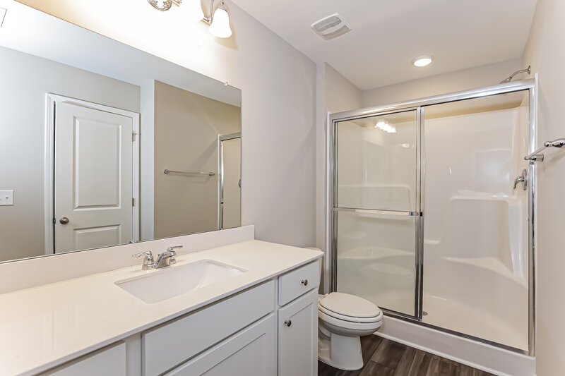 1,710/Mo, 648 Wendell Falls Pkwy Wendell, NC 27591 Main Bathroom View
