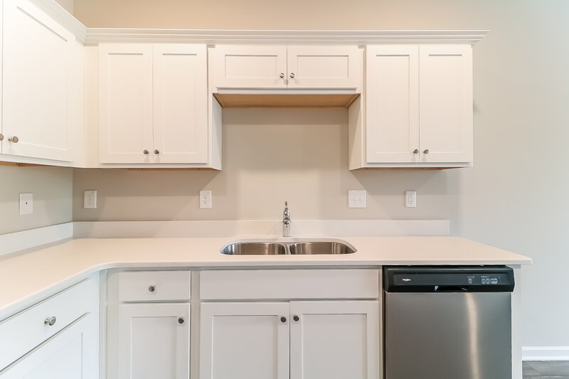 1,625/Mo, 650 Wendell Falls Pkwy Wendell, NC 27591 Kitchen View 2