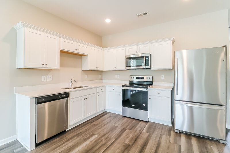 1,830/Mo, 652 Wendell Falls Pkwy Wendell, NC 27591 Kitchen View