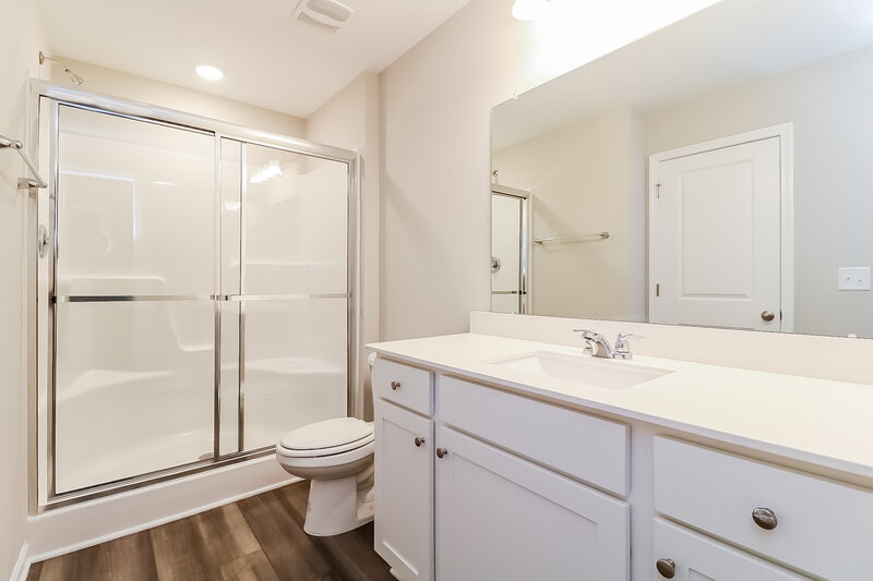 1,830/Mo, 652 Wendell Falls Pkwy Wendell, NC 27591 Main Bathroom View
