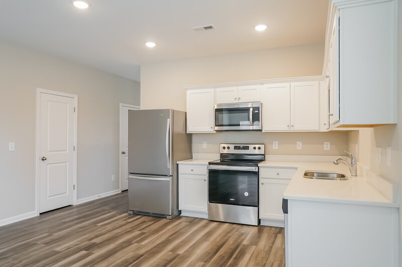 1,565/Mo, 385 Stone Arbor Way Wendell, NC 27591 Kitchen View 2