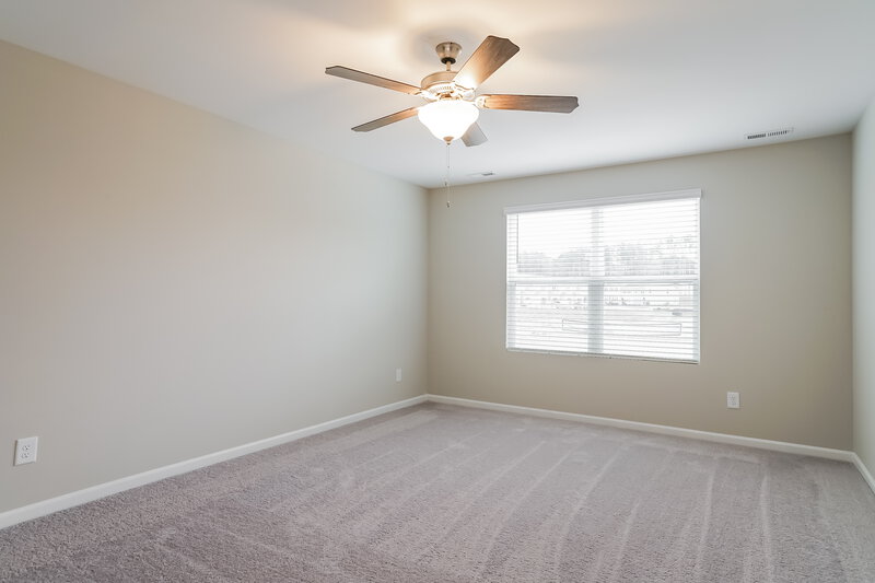 1,565/Mo, 385 Stone Arbor Way Wendell, NC 27591 Main Bedroom View