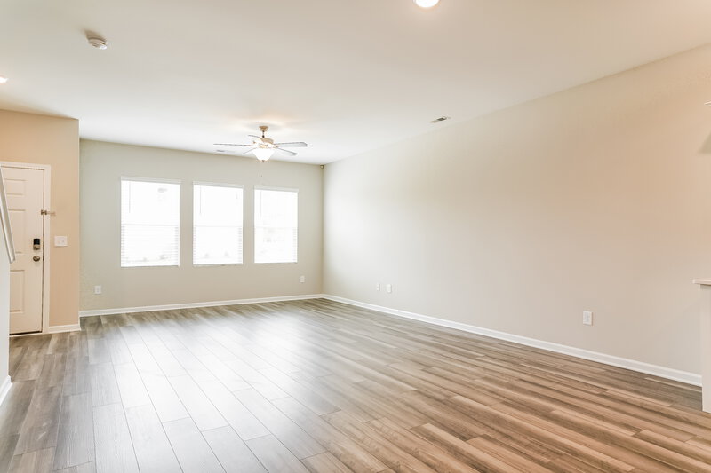 1,555/Mo, 561 Landing View Drive Wendell, NC 27591 Living Room View 2