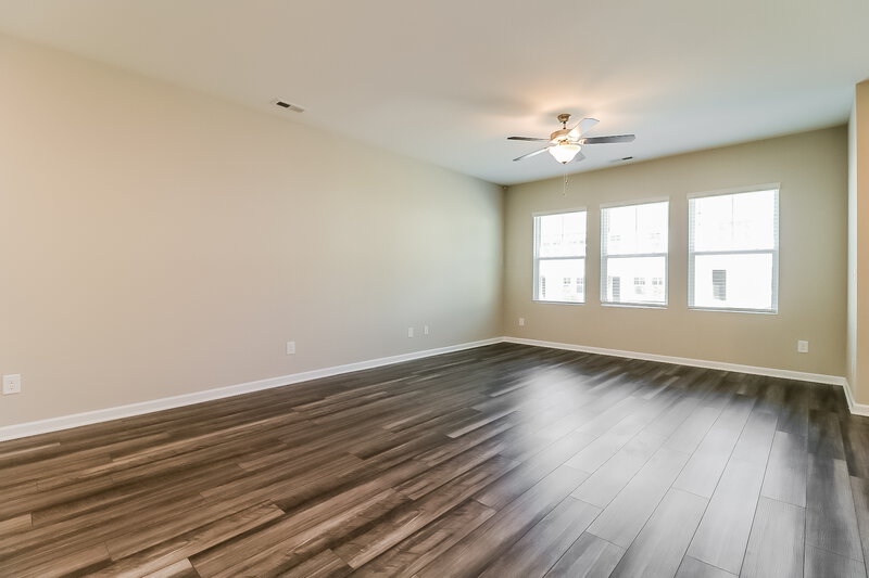 1,935/Mo, 539 Landing View Drive Wendell, NC 27591 Living Room View 3