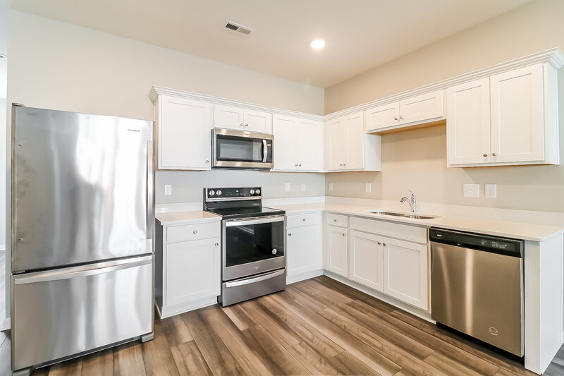 1,935/Mo, 539 Landing View Drive Wendell, NC 27591 Kitchen View 2