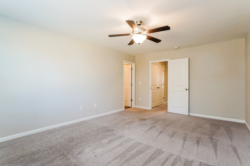 1,740/Mo, 524 Landing View Drive Wendell, NC 27591 Main Bedroom View