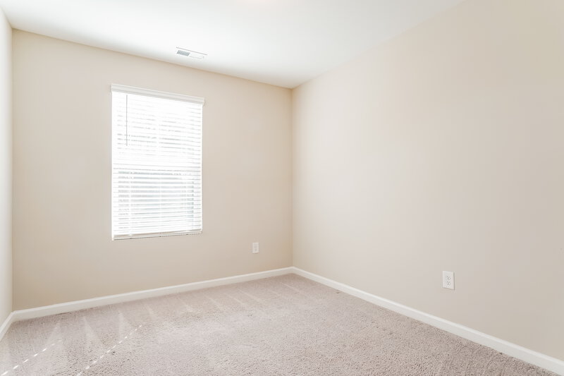 1,740/Mo, 524 Landing View Drive Wendell, NC 27591 Bedroom View