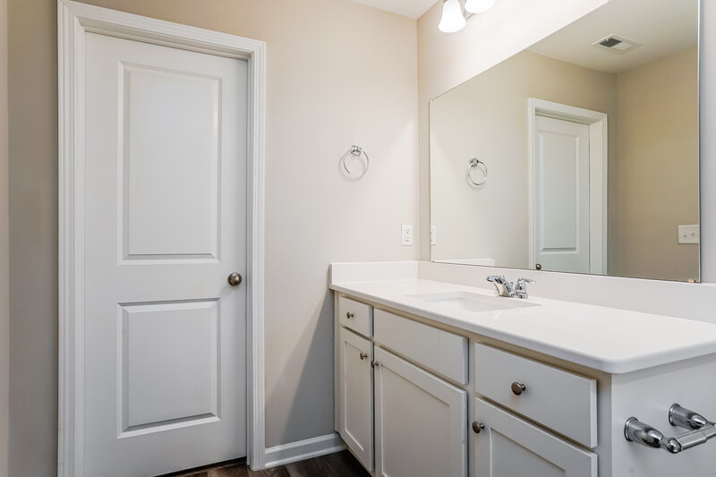 1,740/Mo, 524 Landing View Drive Wendell, NC 27591 Bathroom View