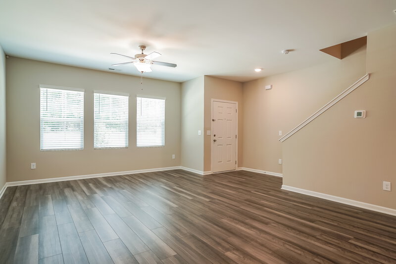 1,670/Mo, 526 Landing View Drive Wendell, NC 27591 Living Room View