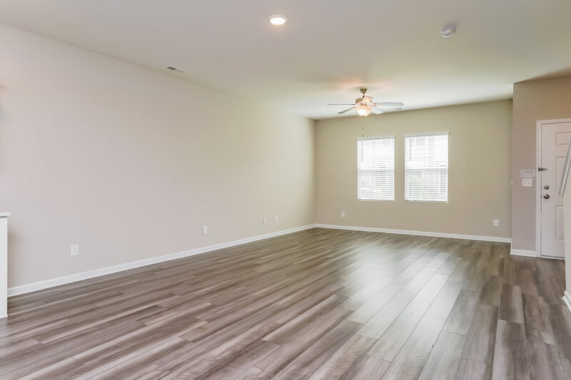 1,685/Mo, 542 Landing View Drive Wendell, NC 27591 Living Room View
