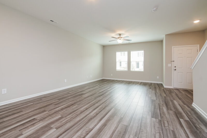 1,885/Mo, 542 Landing View Drive Wendell, NC 27591 Living Room View 2