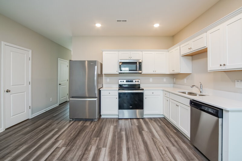 1,885/Mo, 542 Landing View Drive Wendell, NC 27591 Kitchen View 2