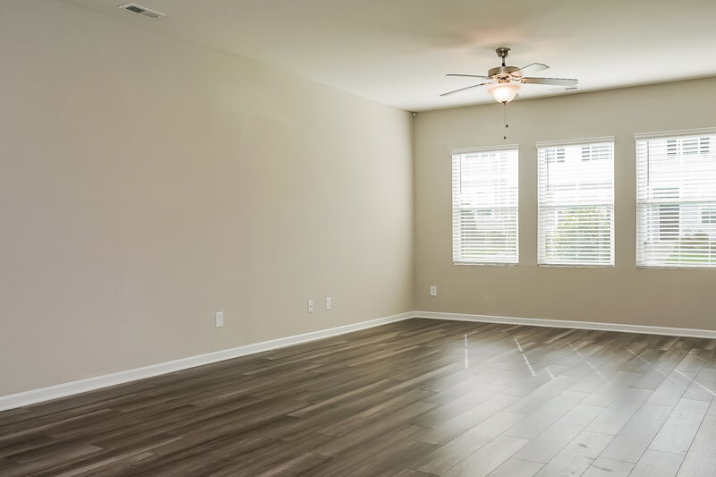 1,630/Mo, 544 Landing View Drive Wendell, NC 27591 Living Room View 2