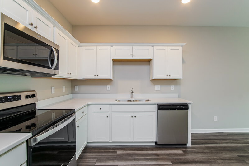 1,725/Mo, 544 Landing View Drive Wendell, NC 27591 Kitchen View 2