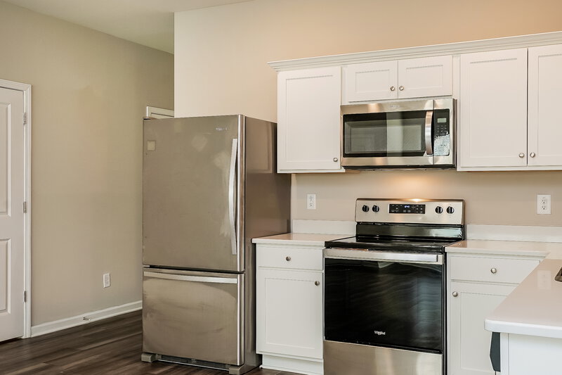 1,630/Mo, 544 Landing View Drive Wendell, NC 27591 Kitchen View 2