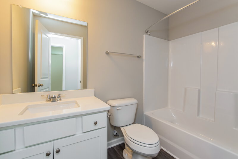 1,725/Mo, 544 Landing View Drive Wendell, NC 27591 Bathroom View