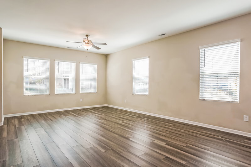 1,650/Mo, 548 Landing View Drive Wendell, NC 27591 Living Room View