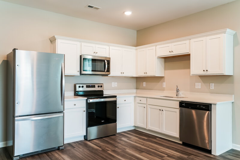 1,805/Mo, 338 Stone Arbor Way Wendell, NC 27591 Kitchen View