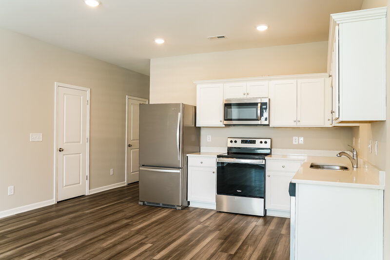 1,805/Mo, 338 Stone Arbor Way Wendell, NC 27591 Kitchen View 2