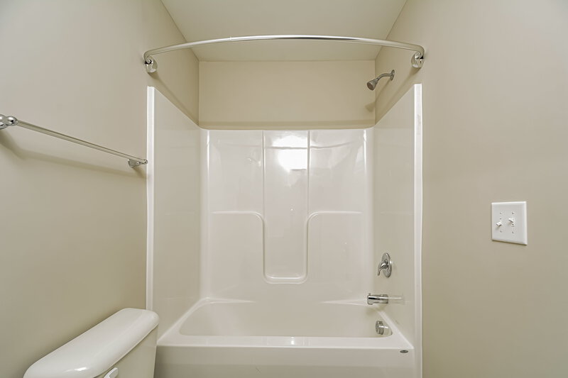 1,760/Mo, 342 Stone Arbor Way Wendell, NC 27591 Bathroom View 2