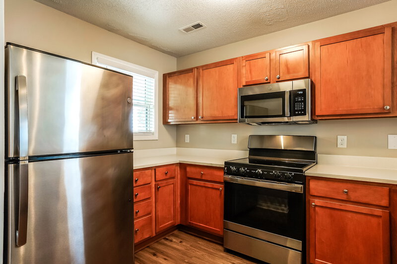 1,910/Mo, 5 Toms Rock Pl Durham, NC 27704 Kitchen View