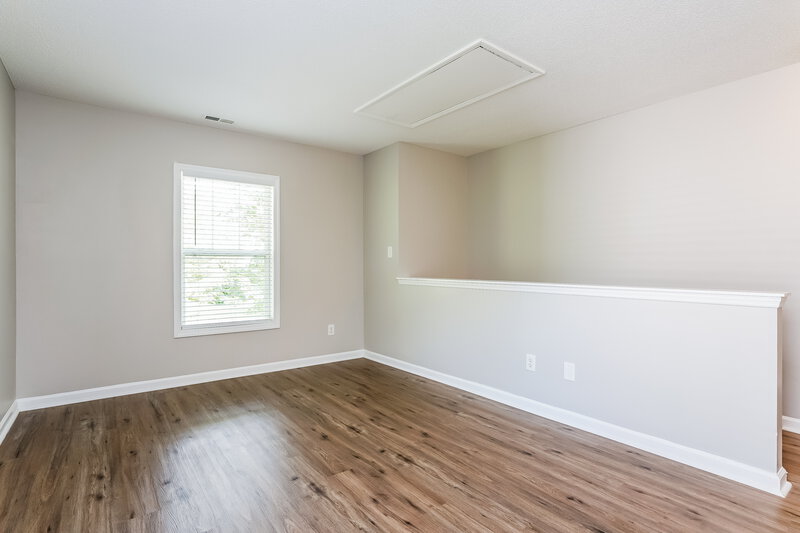 1,910/Mo, 5 Toms Rock Pl Durham, NC 27704 Family Room View