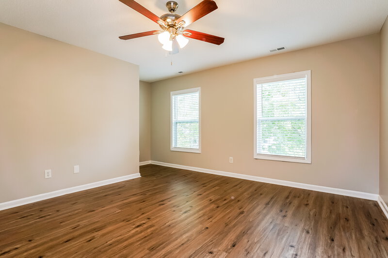 1,910/Mo, 5 Toms Rock Pl Durham, NC 27704 Main Bedroom View