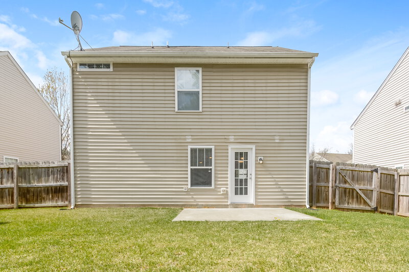 2,730/Mo, 5 Toms Rock Pl Durham, NC 27704 Rear View