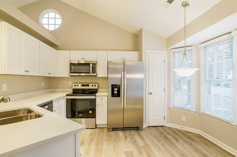 1,985/Mo, 3528 Singleleaf Ln Raleigh, NC 27616 Kitchen View