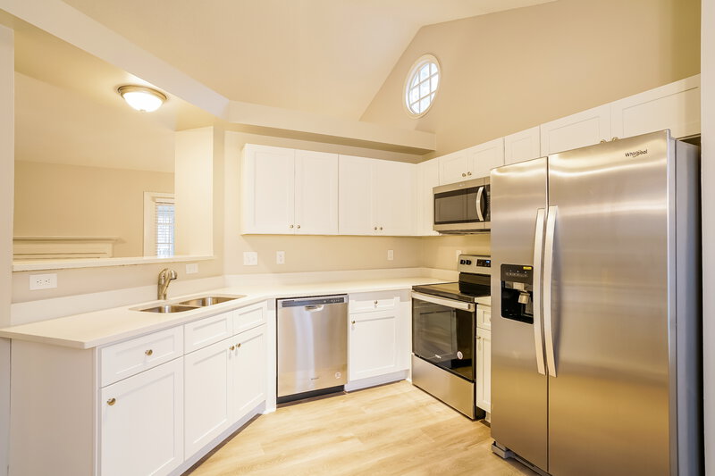 1,985/Mo, 3528 Singleleaf Ln Raleigh, NC 27616 Kitchen View 2