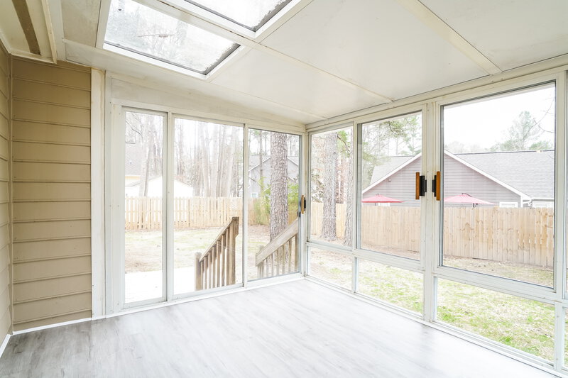 1,985/Mo, 3528 Singleleaf Ln Raleigh, NC 27616 Sun Room View