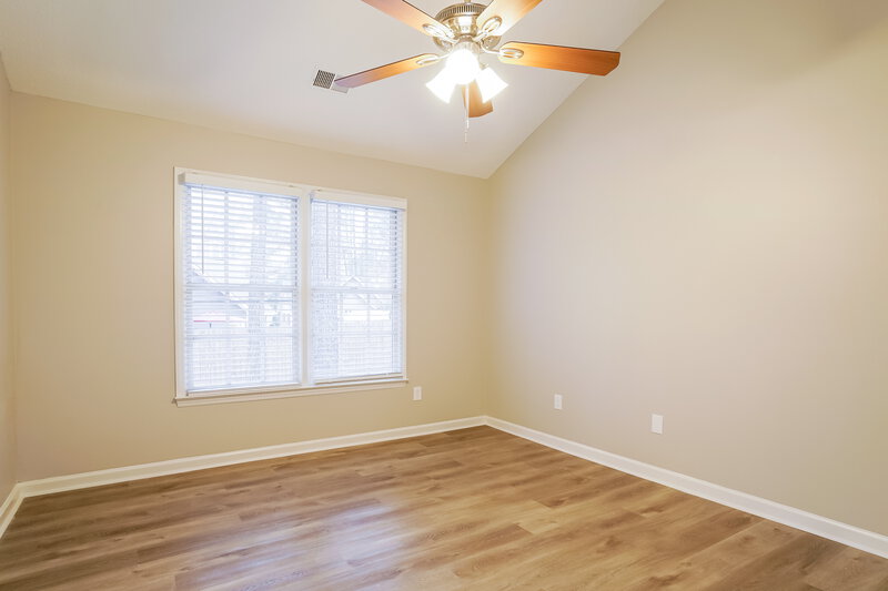 1,985/Mo, 3528 Singleleaf Ln Raleigh, NC 27616 Main Bedroom View