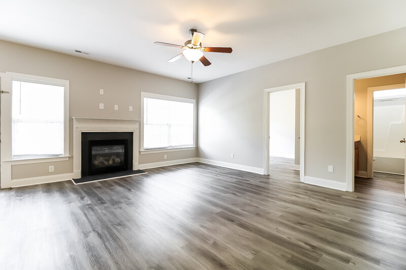 2,595/Mo, 445 Timber Meadow Lake Dr Fuquay Varina, NC 27526 Living Room View