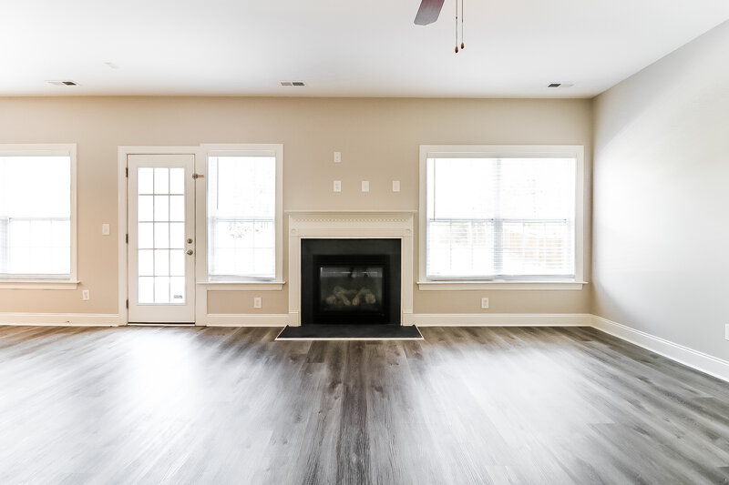 2,595/Mo, 445 Timber Meadow Lake Dr Fuquay Varina, NC 27526 Living Room View 3