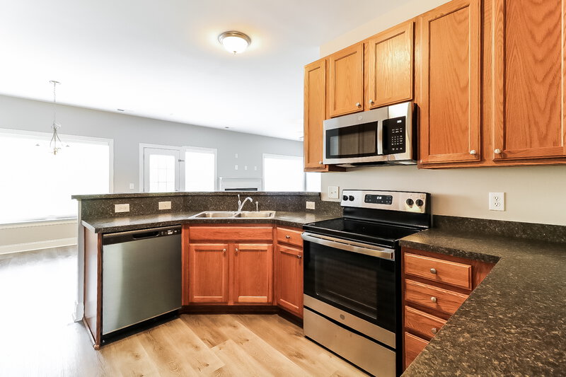 2,595/Mo, 445 Timber Meadow Lake Dr Fuquay Varina, NC 27526 Kitchen View