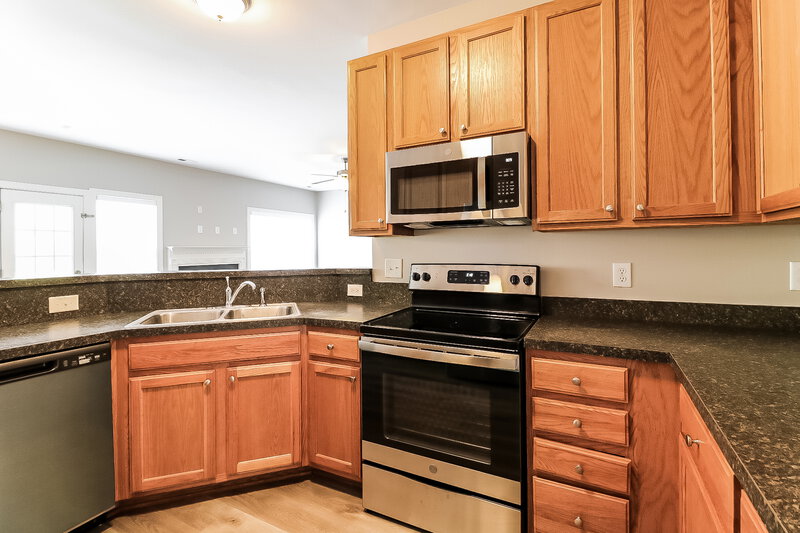 2,595/Mo, 445 Timber Meadow Lake Dr Fuquay Varina, NC 27526 Kitchen View 2