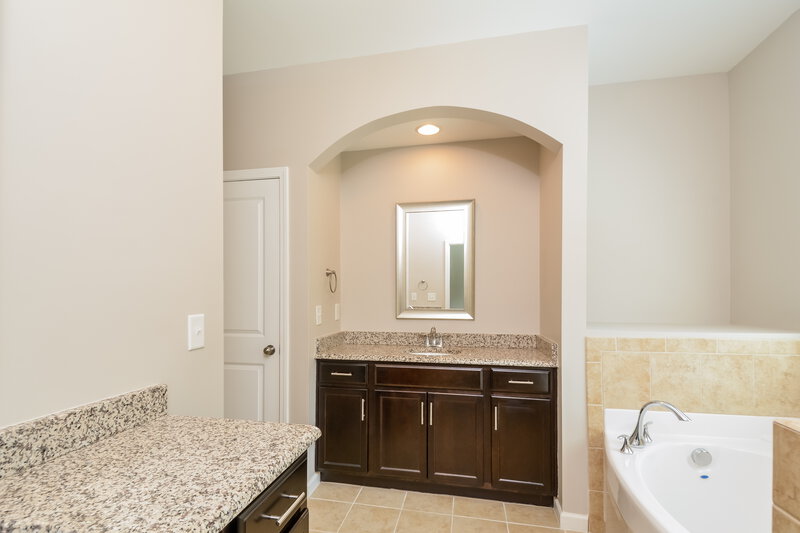 3,470/Mo, 1024 Thoughtful Spot Ln Durham, NC 27703 Main Bathroom View