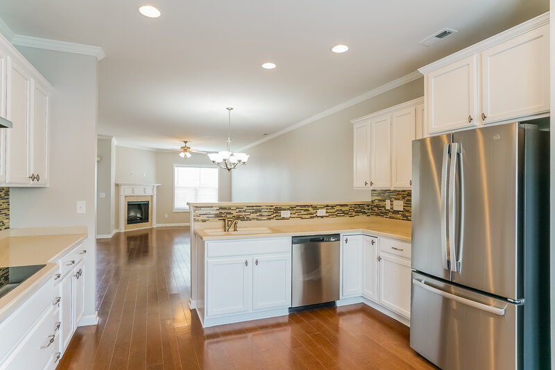 1,970/Mo, 705 Keystone Park Dr Unit 12 Morrisville, NC 27560 Kitchen View 2