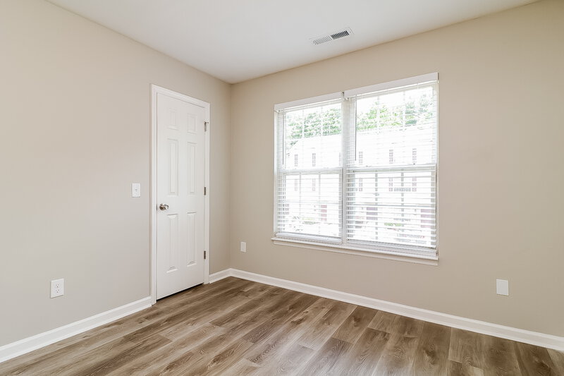 1,575/Mo, 20 Red Ln Raleigh, NC 27606 Bedroom View 2