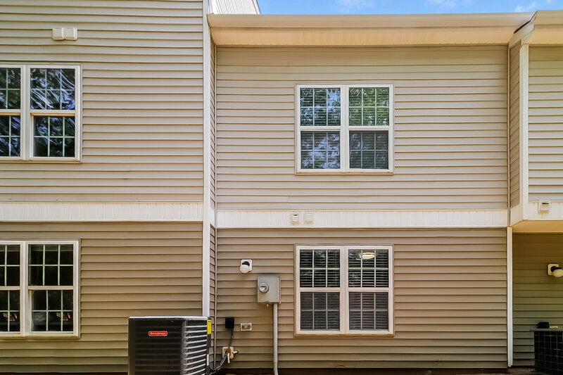 1,575/Mo, 20 Red Ln Raleigh, NC 27606 Rear View