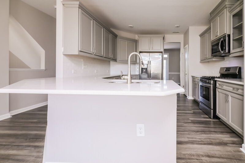 2,250/Mo, 1868 Austin Ridge Pkwy Wake Forest, NC 27587 Kitchen View 2