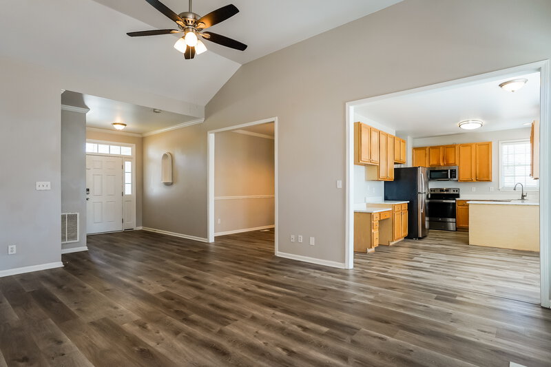 2,080/Mo, 5124 Amberfield Way Raleigh, NC 27604 Living Room View 2